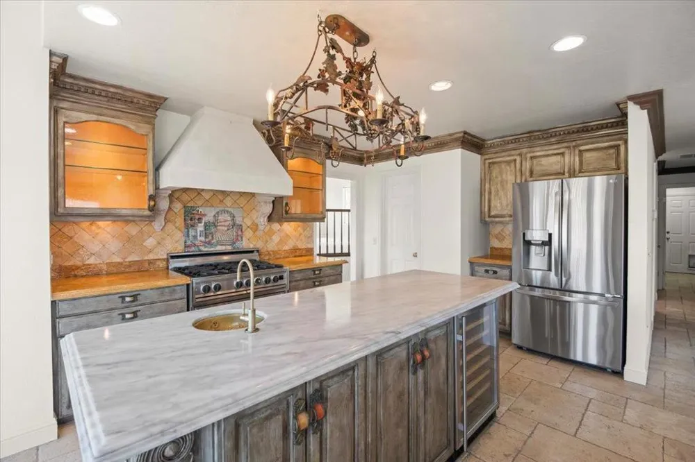 17864 Holiday Drive Morgan Hill, CA 95037