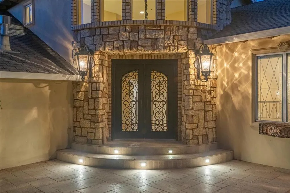 17864 Holiday Drive Morgan Hill, CA 95037