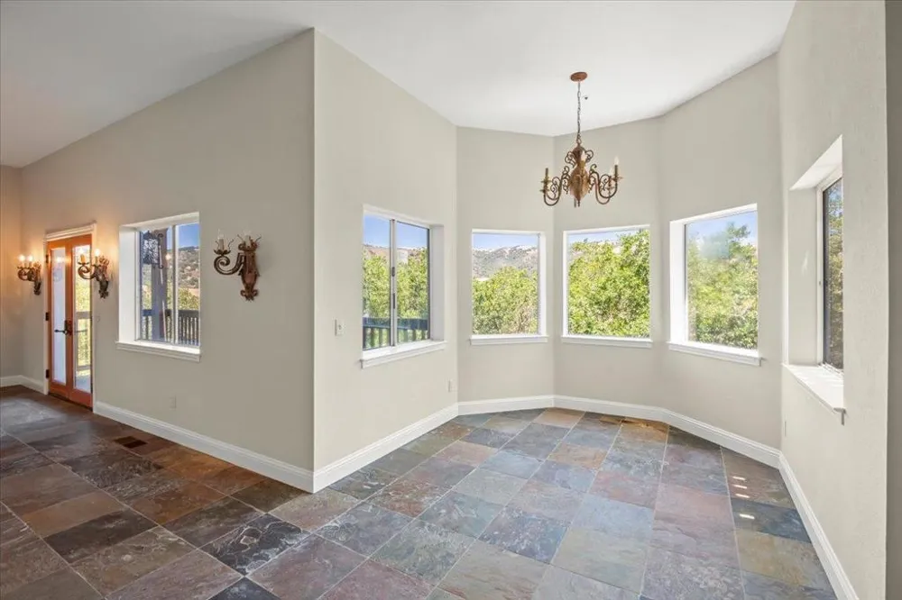 17864 Holiday Drive Morgan Hill, CA 95037