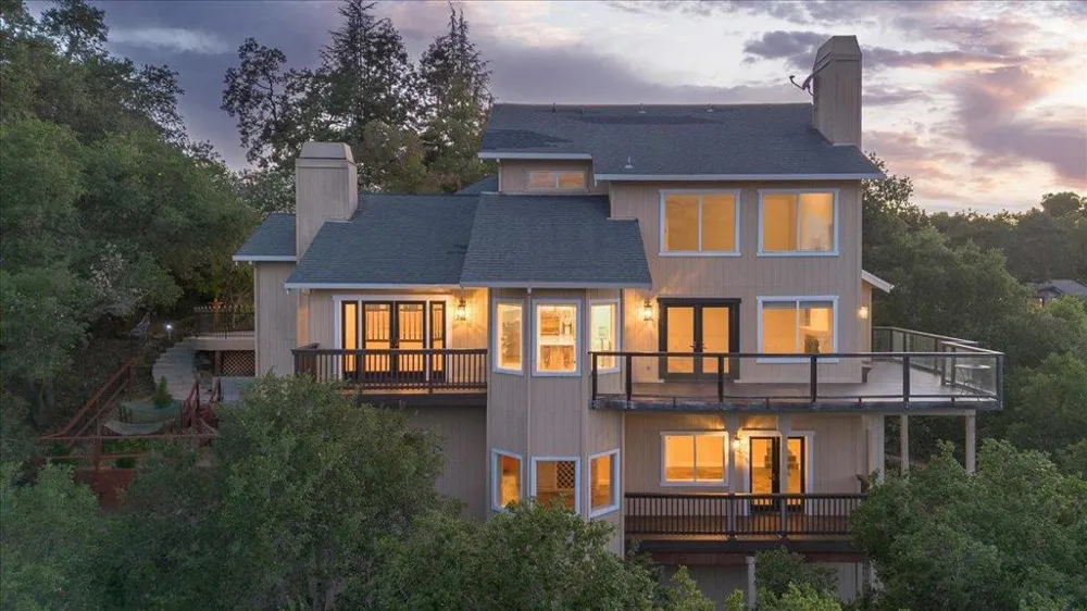 17864 Holiday Drive Morgan Hill, CA 95037