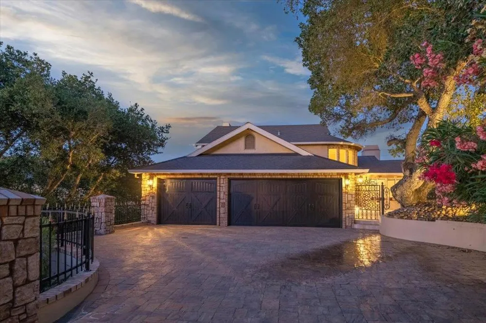 17864 Holiday Drive Morgan Hill, CA 95037