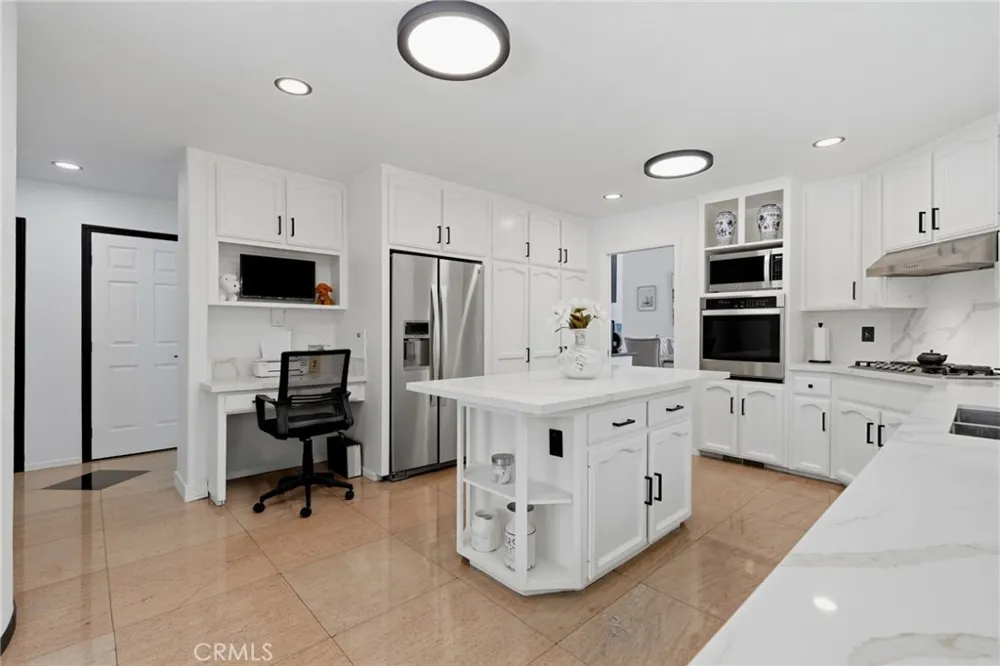 5622 W Prospect Visalia, CA 93291