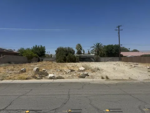 3180 Via Escuela