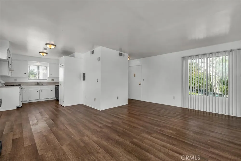 2818 W 235th #3 Torrance, CA 90505