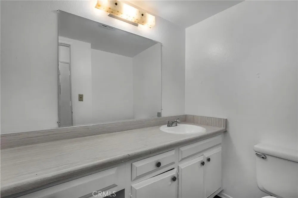 2818 W 235th #3 Torrance, CA 90505