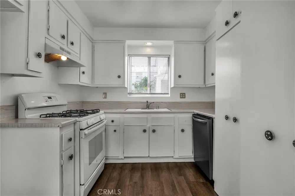 2818 W 235th #3 Torrance, CA 90505