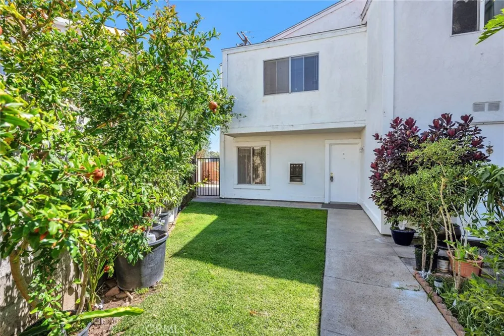 2818 W 235th #3 Torrance, CA 90505