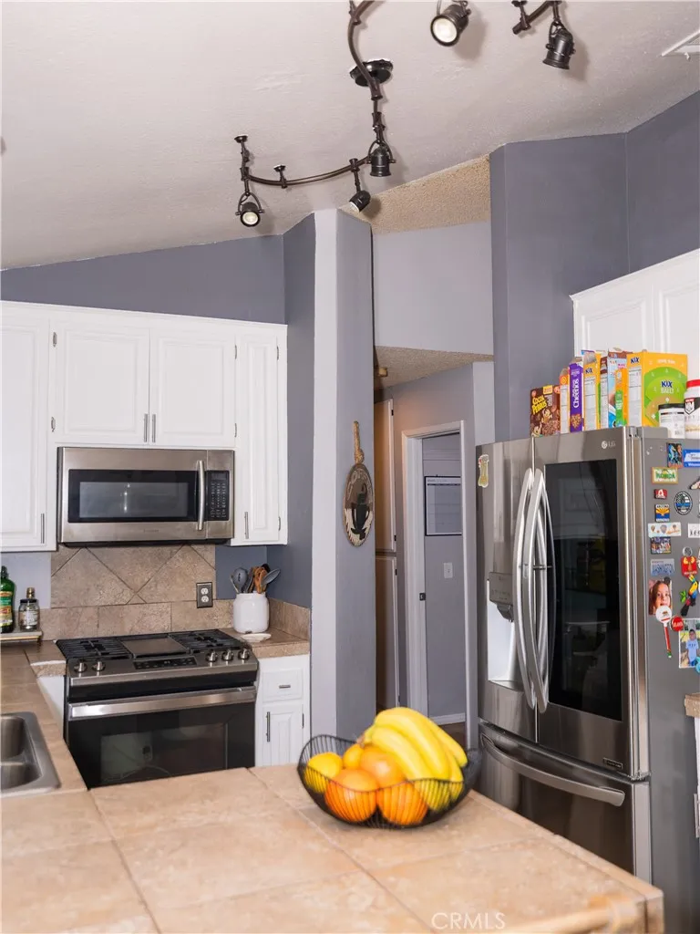 3545 Jupiter Palmdale, CA 93550