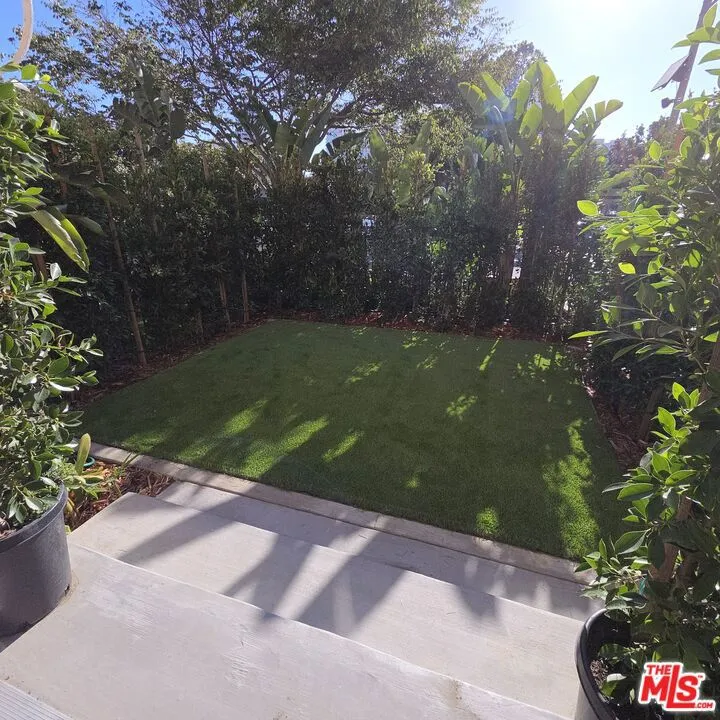 418 S ROXBURY DRIVE Beverly Hills, CA 90212
