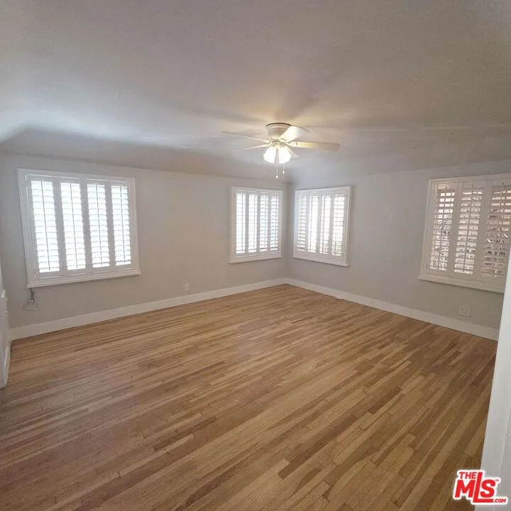 418 S ROXBURY DRIVE Beverly Hills, CA 90212