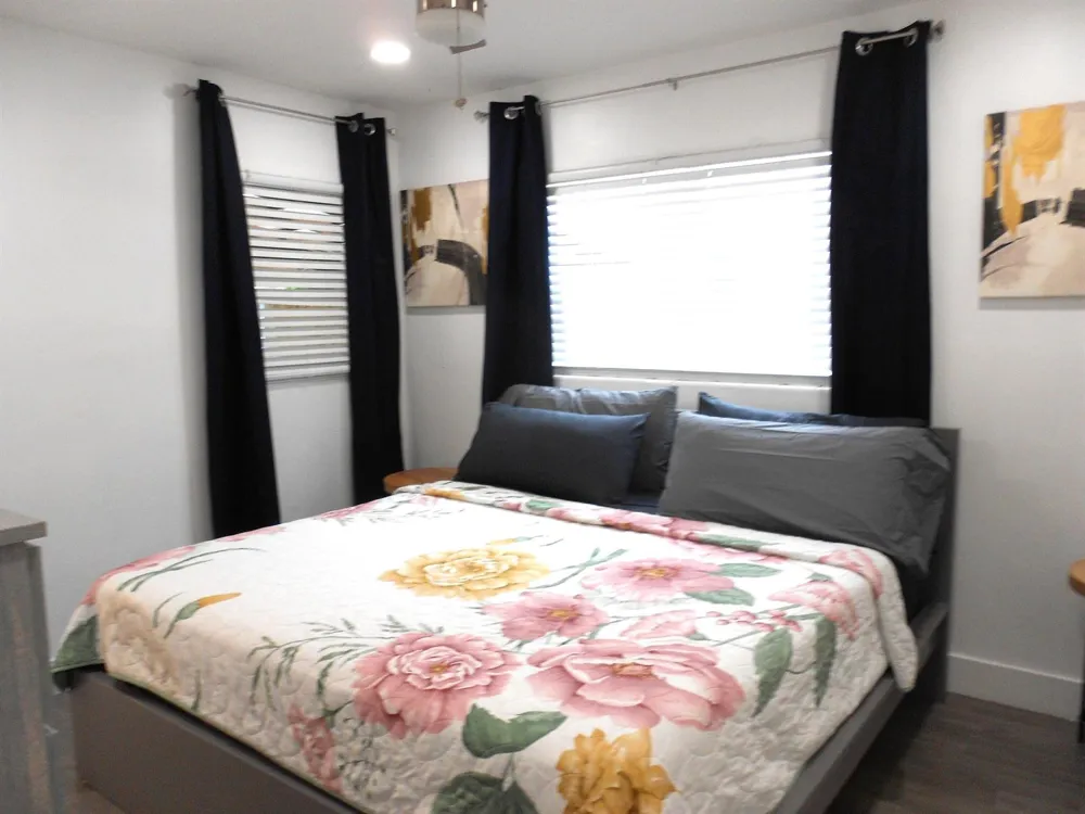 817 NW 30th Court Wilton Manors, FL 33311