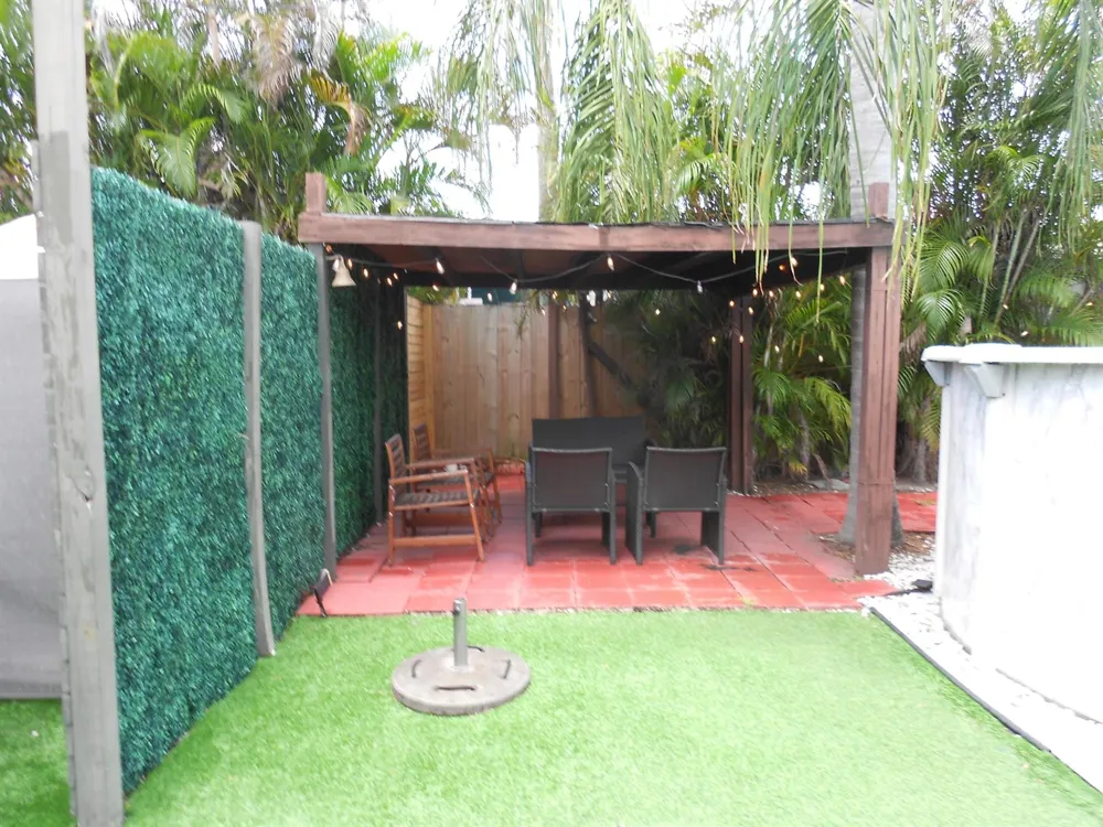 817 NW 30th Court Wilton Manors, FL 33311