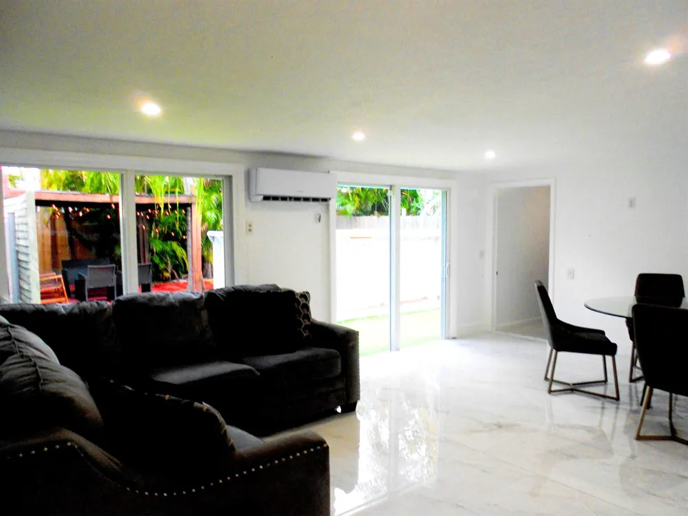 817 NW 30th Court Wilton Manors, FL 33311