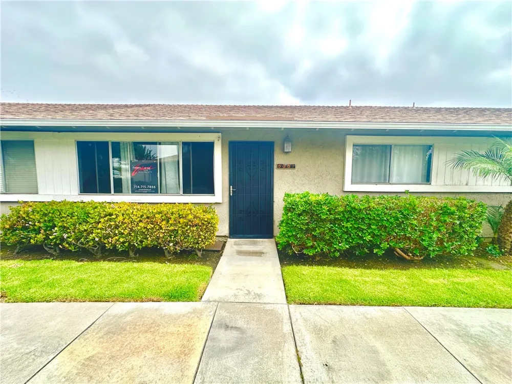 8087 Worthy Drive Westminster, CA 92683