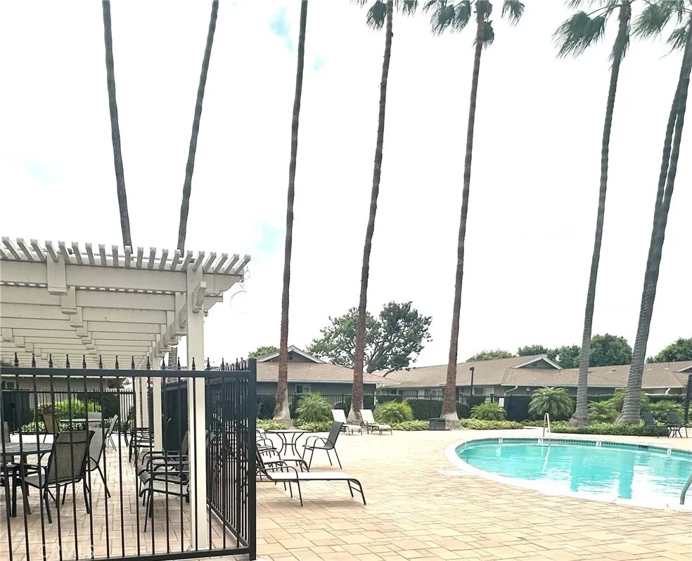8087 Worthy Drive Westminster, CA 92683