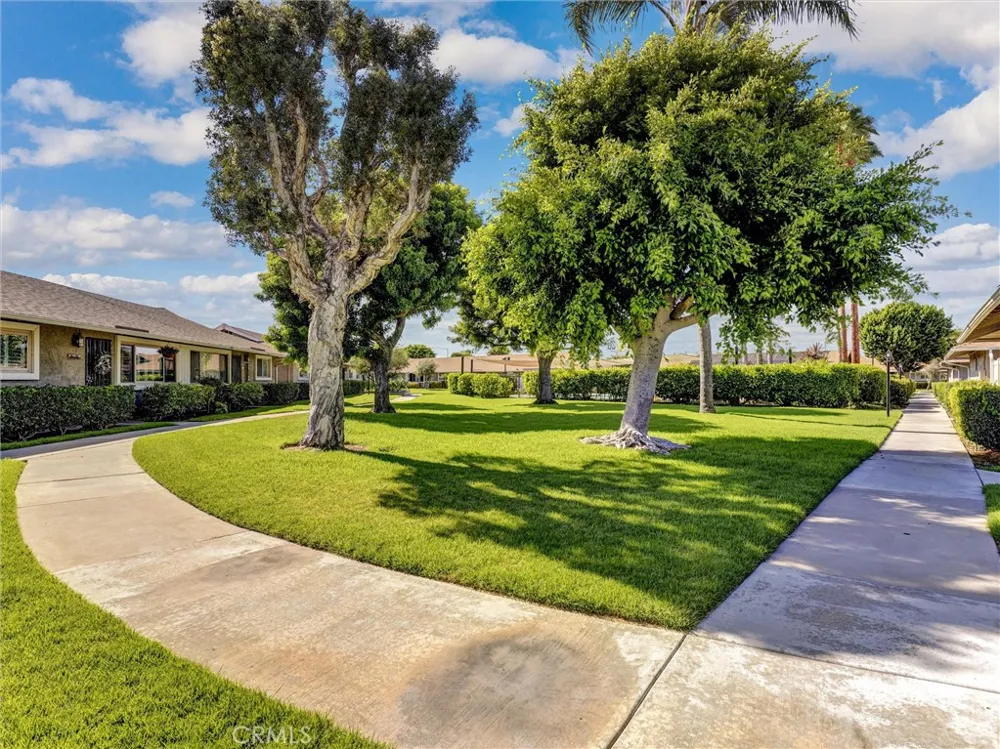 8087 Worthy Drive Westminster, CA 92683