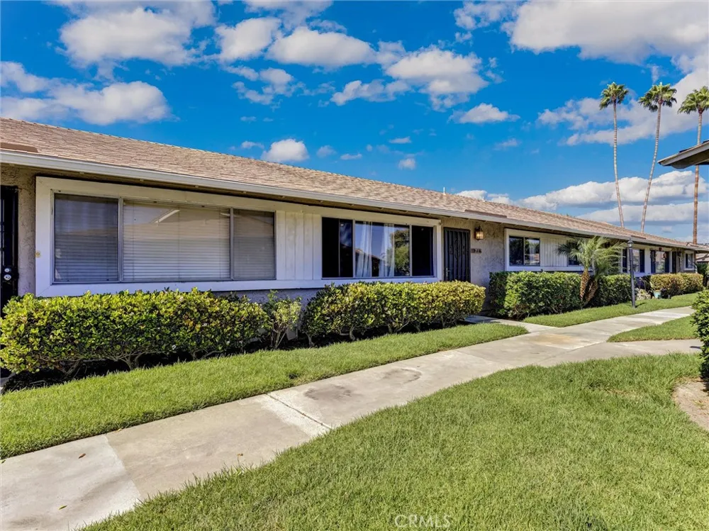 8087 Worthy Drive Westminster, CA 92683
