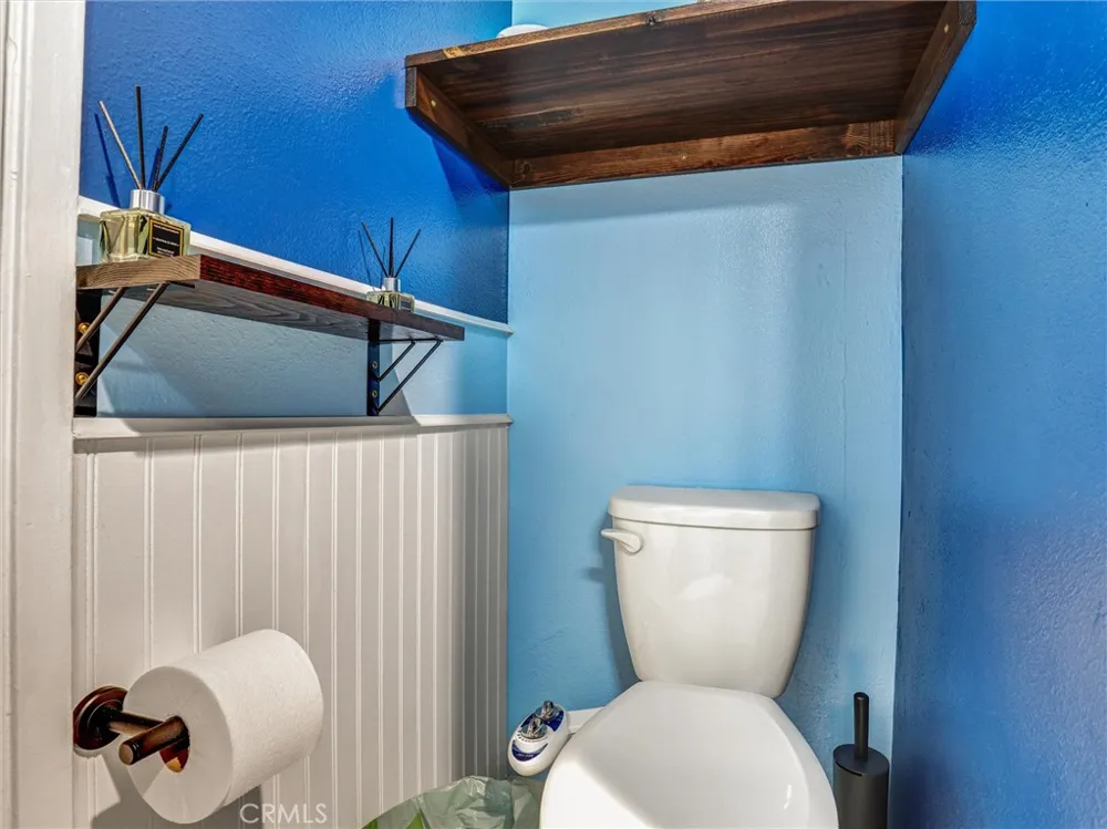 8087 Worthy Drive Westminster, CA 92683