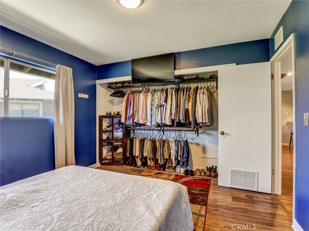 8087 Worthy Drive Westminster, CA 92683
