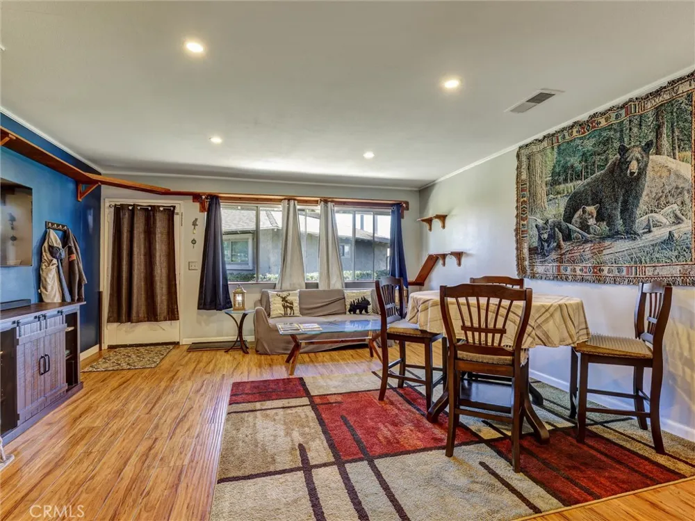 8087 Worthy Drive Westminster, CA 92683