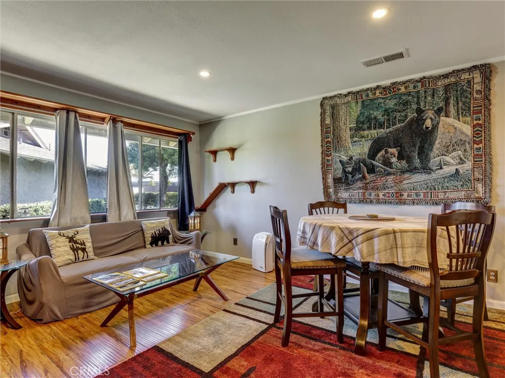 8087 Worthy Drive Westminster, CA 92683