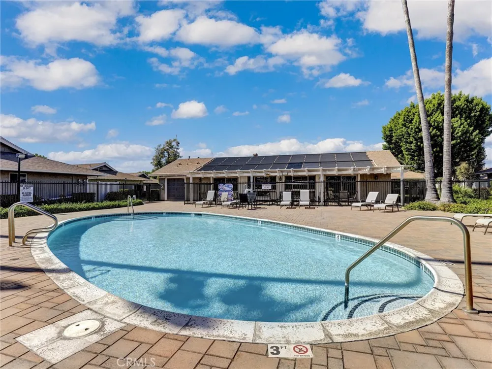 8087 Worthy Drive Westminster, CA 92683