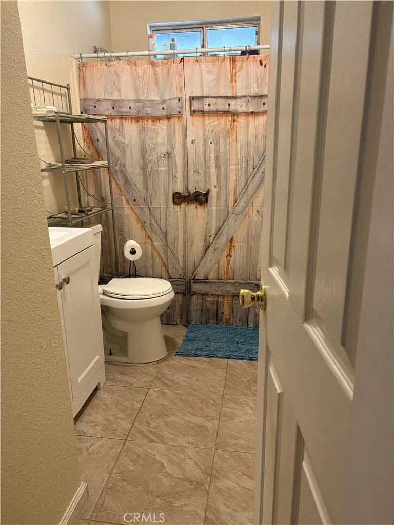 20849 87th California City, CA 93505