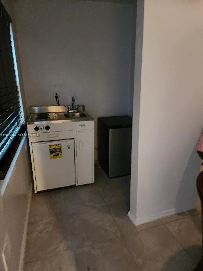 13915 NW 5th Ct North Miami, FL 33168