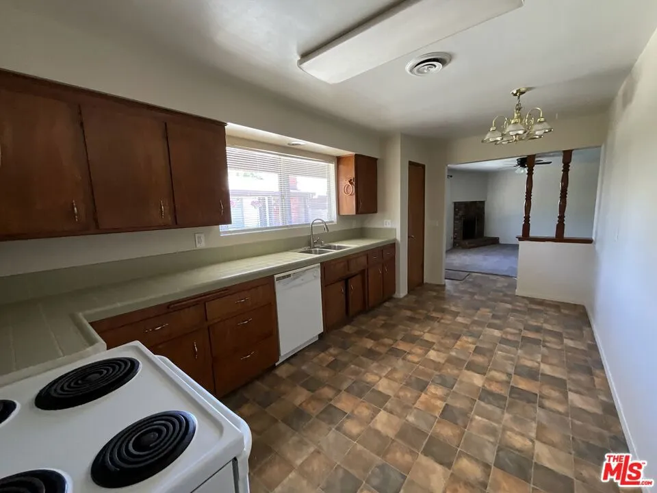 1440 Calhoun Court #C Hemet, CA 92544