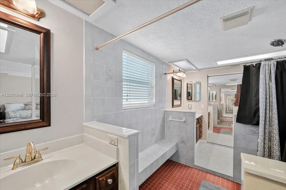 6483 SE 88 St ocala, FL 34472