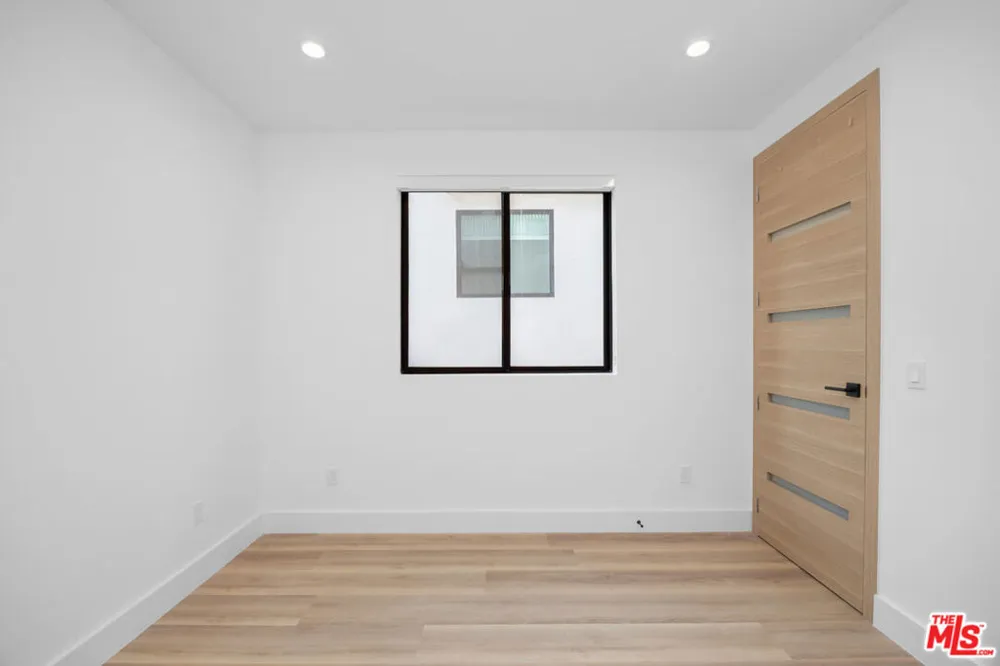 5313 Ben Avenue #1 Valley Village, CA 91607