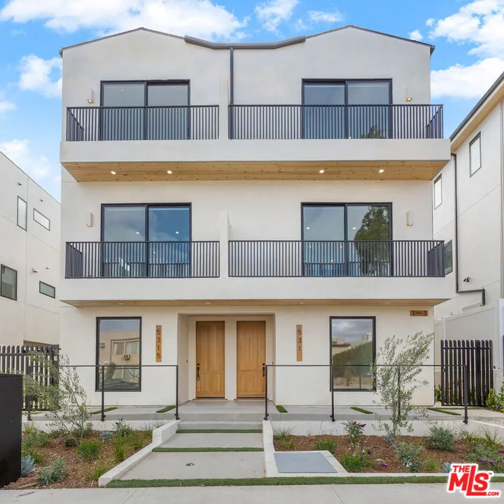 5313 Ben Avenue #1 Valley Village, CA 91607