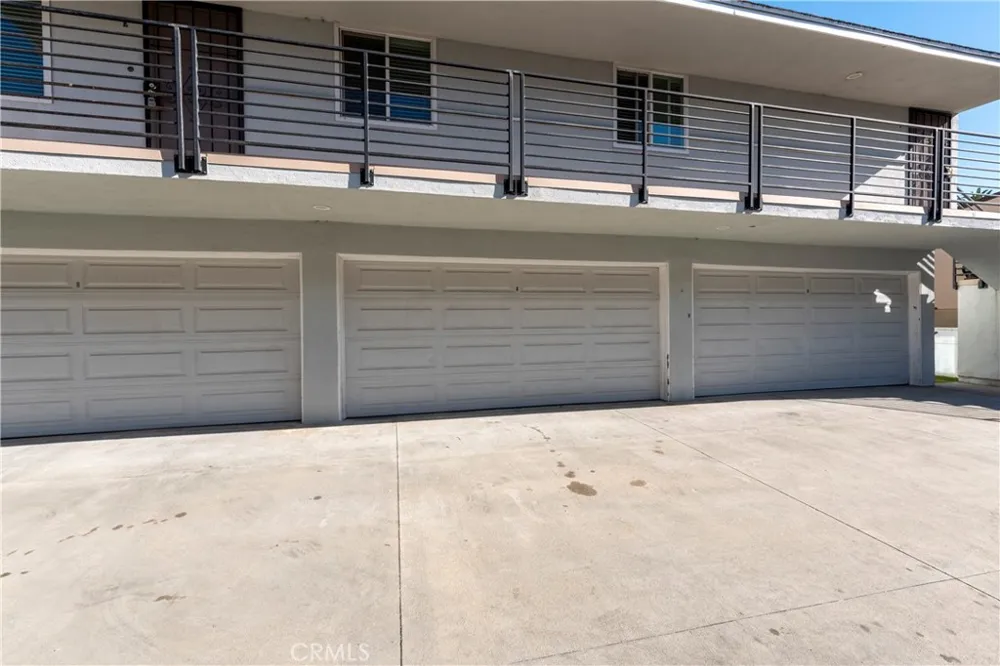 1906 Carnegie Lane #E Redondo Beach, CA 90278