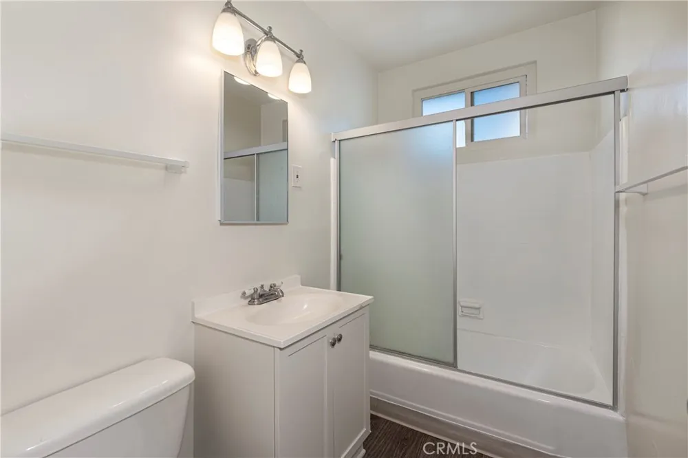 1906 Carnegie Lane #E Redondo Beach, CA 90278