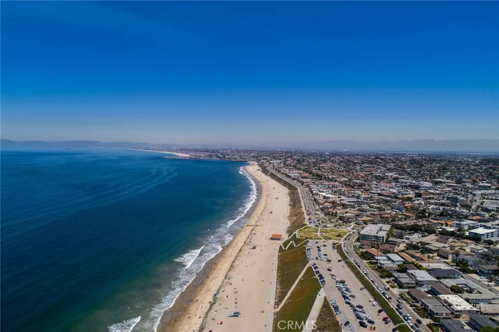 1906 Carnegie Lane #E Redondo Beach, CA 90278
