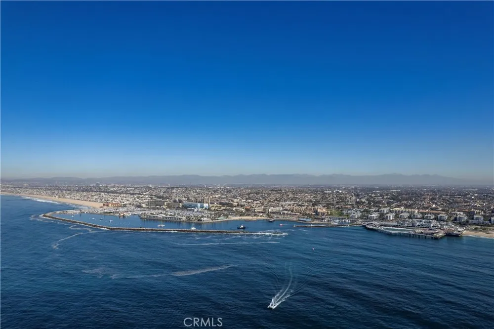 1906 Carnegie Lane #E Redondo Beach, CA 90278