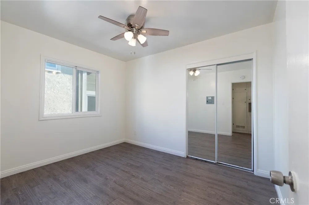 1906 Carnegie Lane #E Redondo Beach, CA 90278