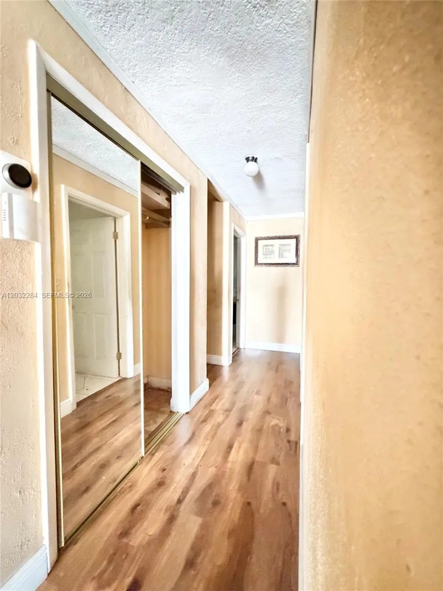 997 NW 116th St Miami, FL 33168