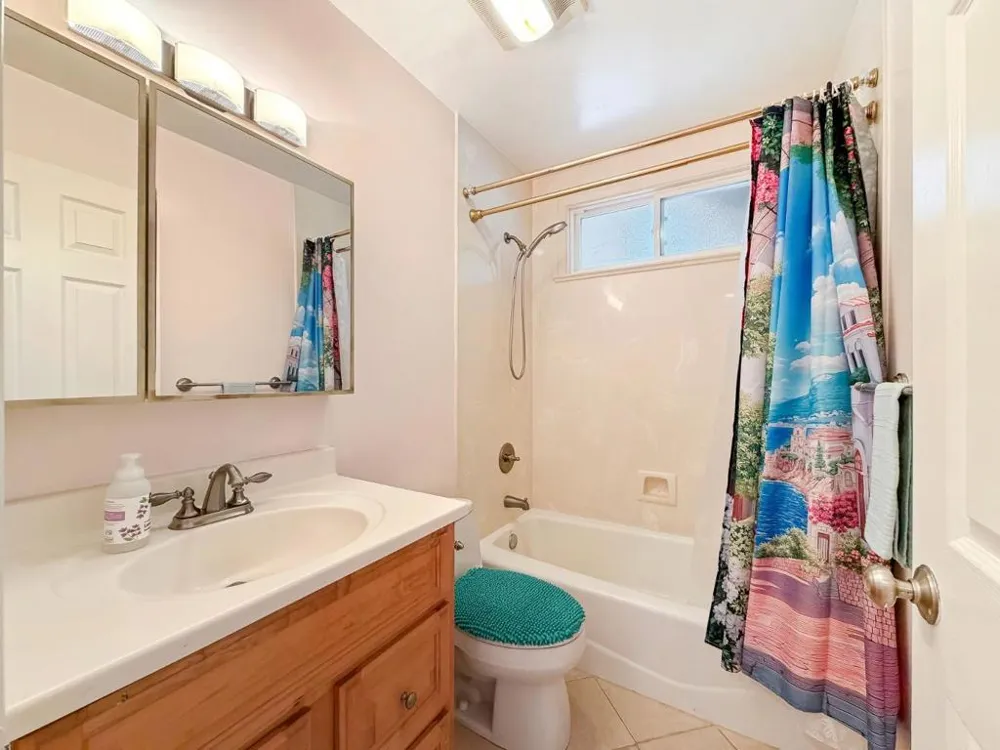 1290 De Solo Drive Pacifica, CA 94044