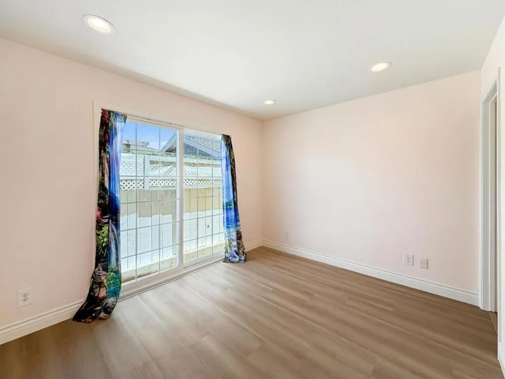 1290 De Solo Drive Pacifica, CA 94044