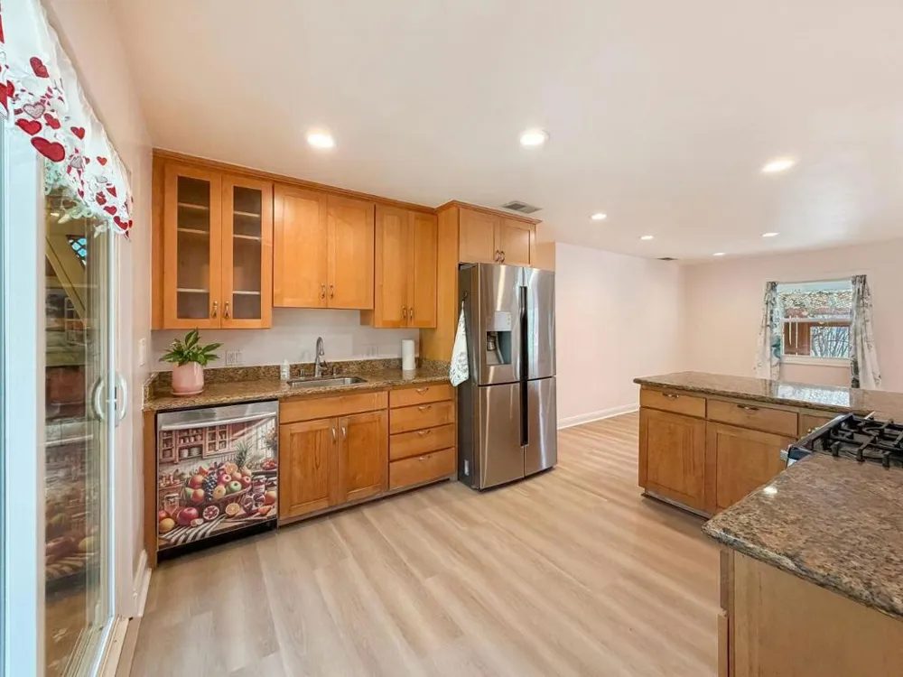 1290 De Solo Drive Pacifica, CA 94044