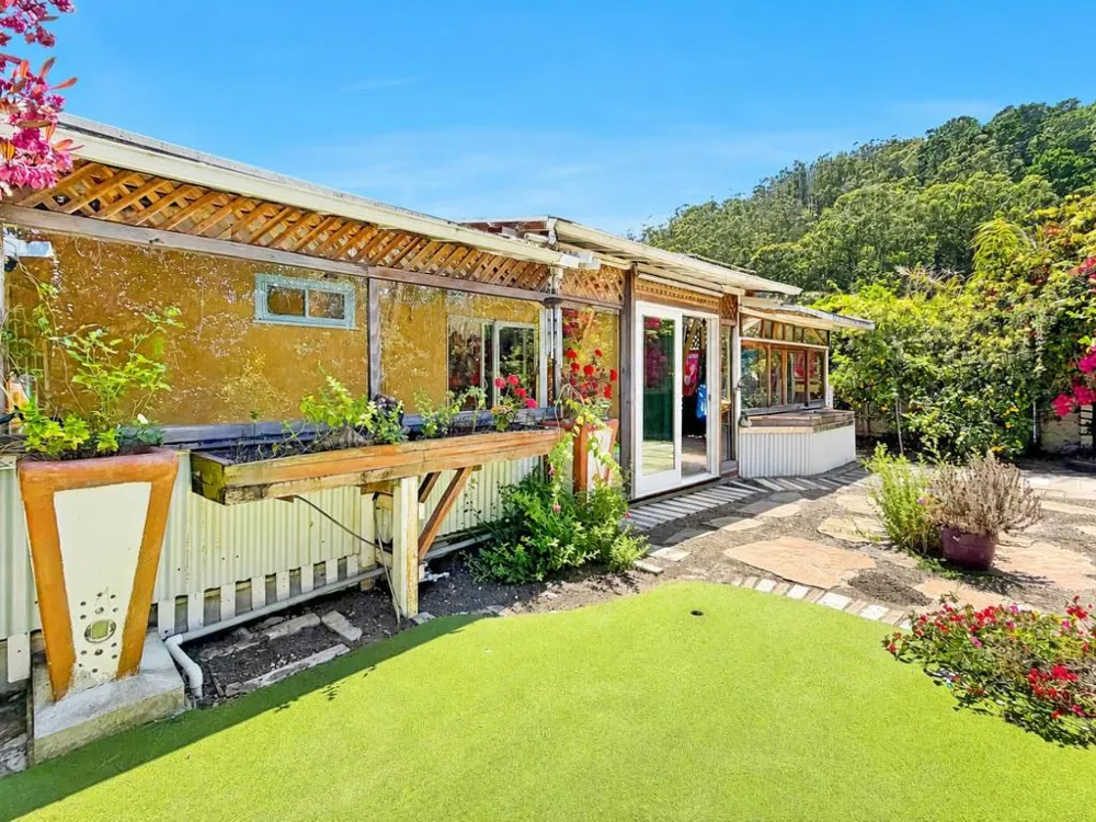 1290 De Solo Drive Pacifica, CA 94044