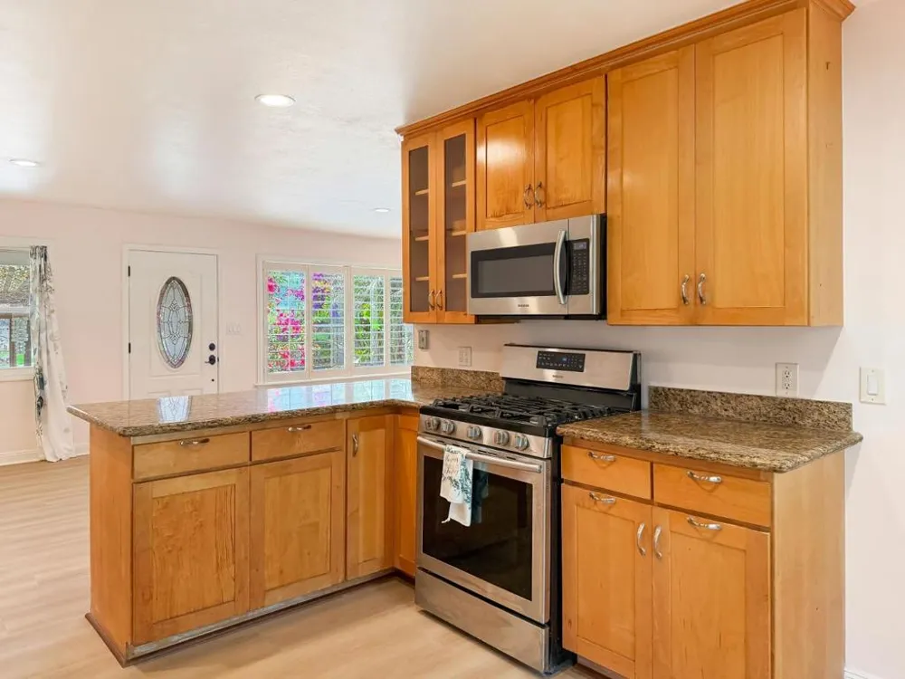 1290 De Solo Drive Pacifica, CA 94044