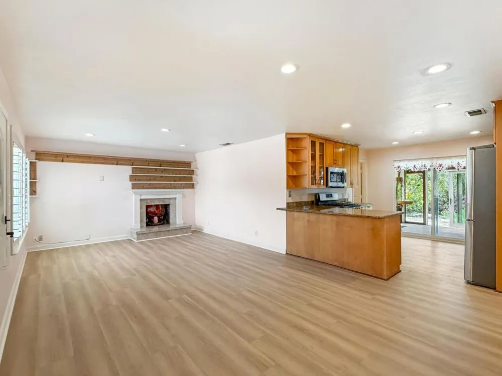 1290 De Solo Drive Pacifica, CA 94044