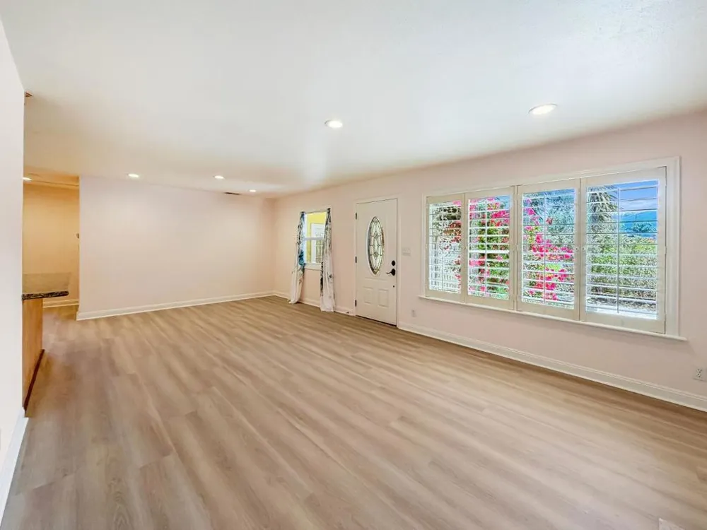 1290 De Solo Drive Pacifica, CA 94044