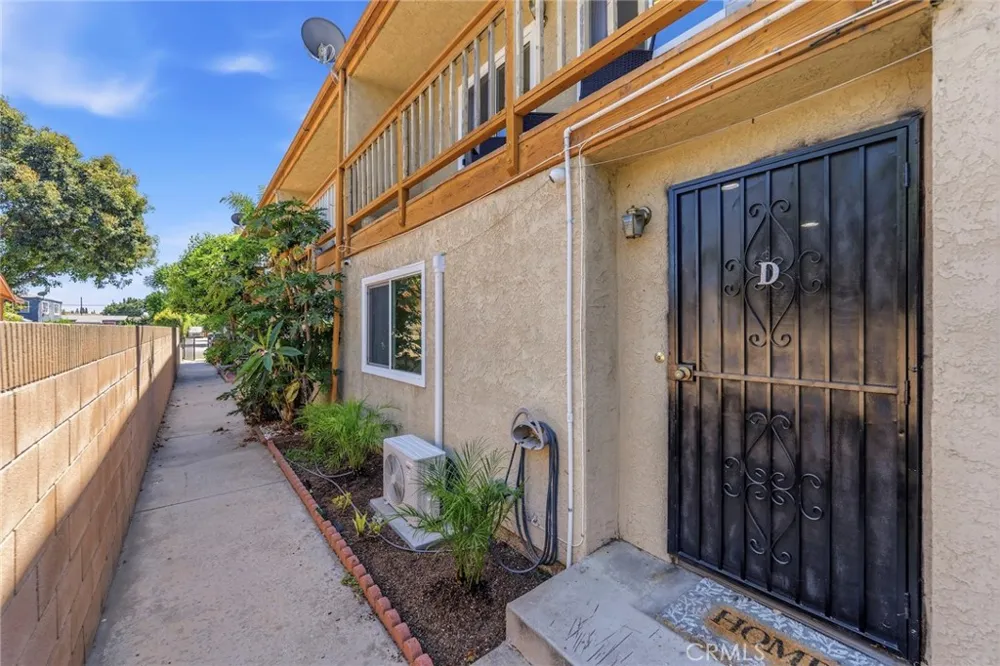 5835 Gotham St. #D Bell Gardens, CA 90201