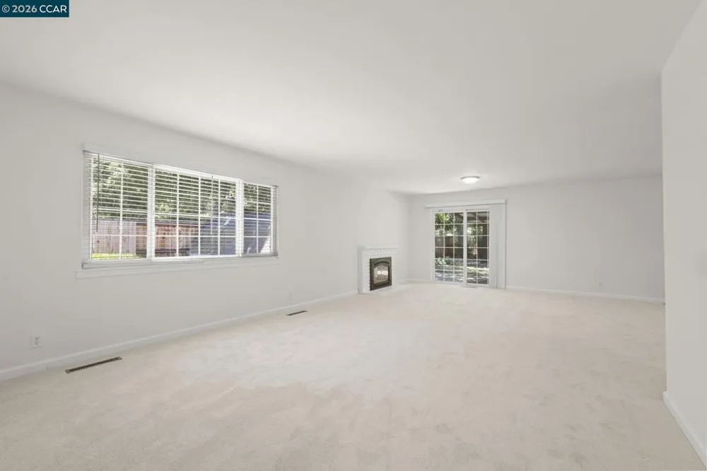 11 Xavier Pl Clayton, CA 94517