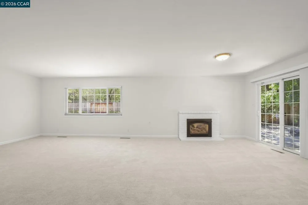 11 Xavier Pl Clayton, CA 94517