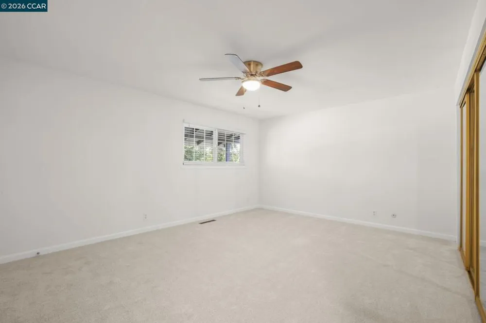11 Xavier Pl Clayton, CA 94517
