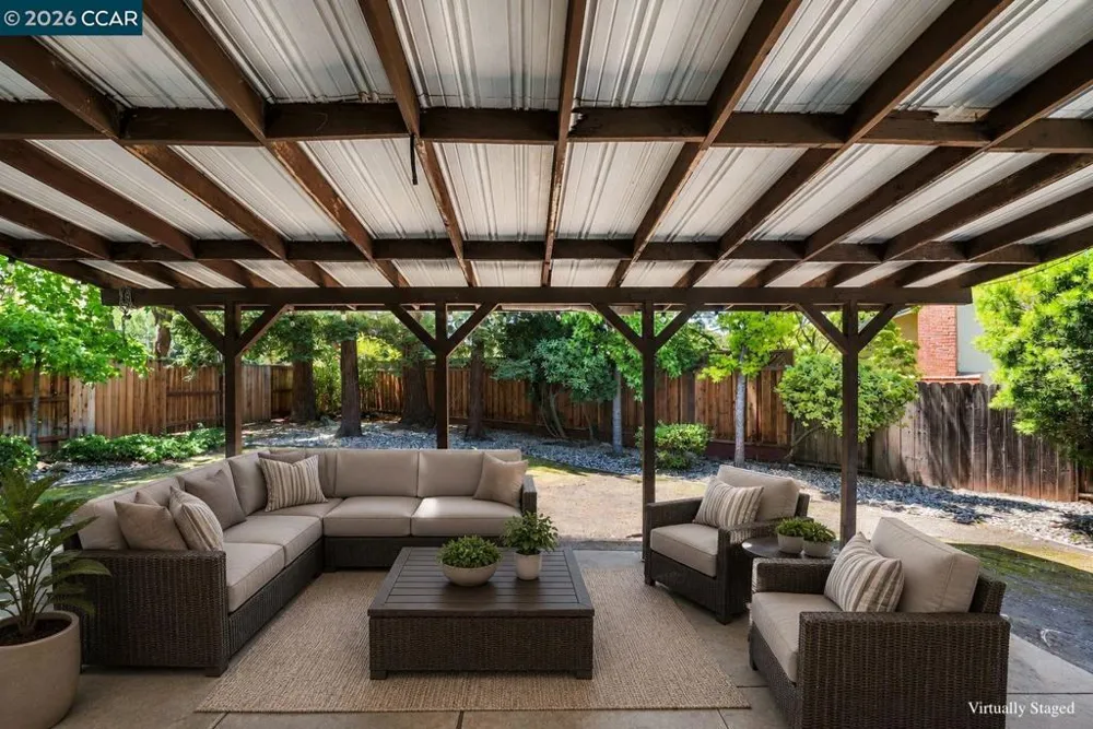 11 Xavier Pl Clayton, CA 94517